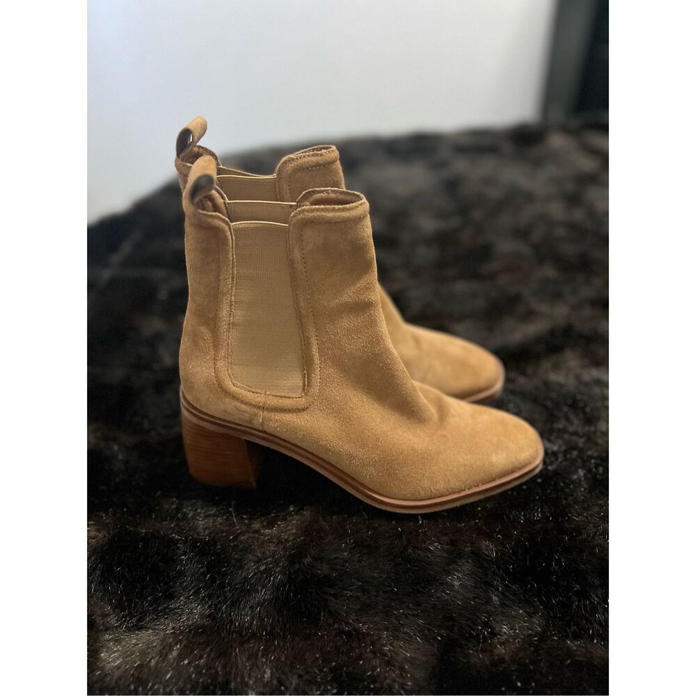 Dolce Vita Suede Ankle Boots in Tan